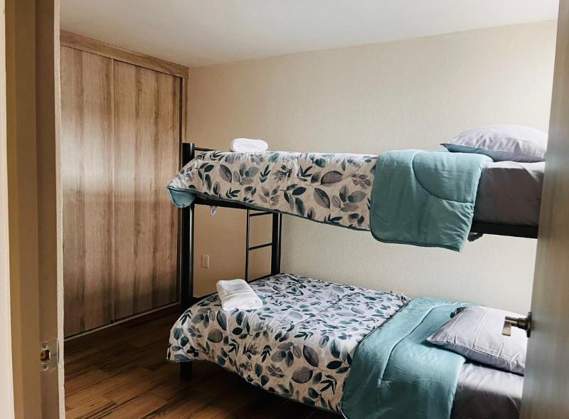Cozy Mexico City 2 Bedrooms Apartment 18 min away from the airport - image 7