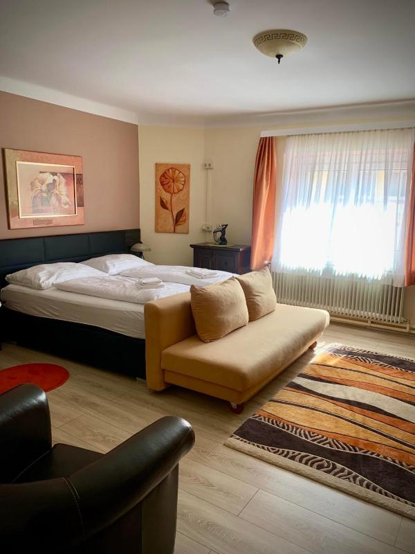 Superior Double Room with City View image 1