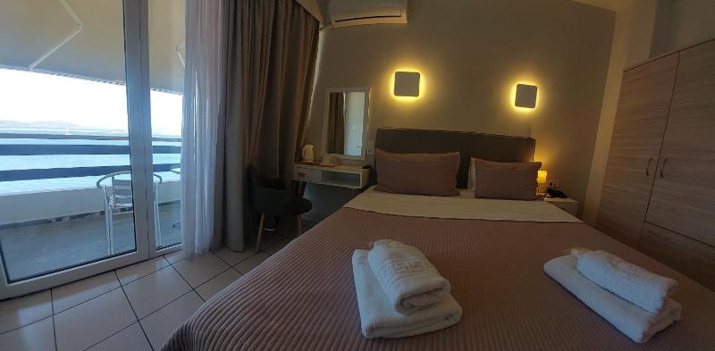 Hotel Avra - image 3