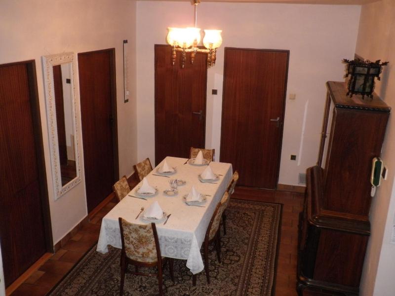 Double Room with Balcony image 3