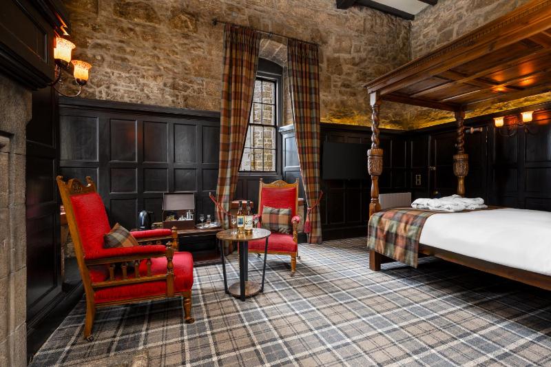 Deluxe Double Room (Not Dog-Friendly) image 2