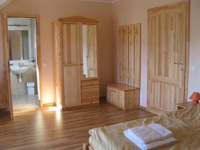 Deluxe Double Room with Balcony image 3