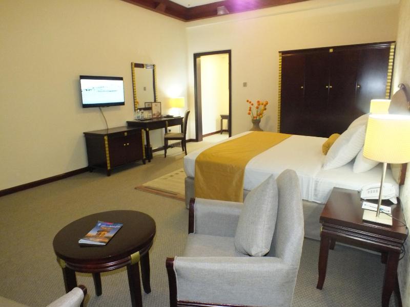 Deluxe Room image 2
