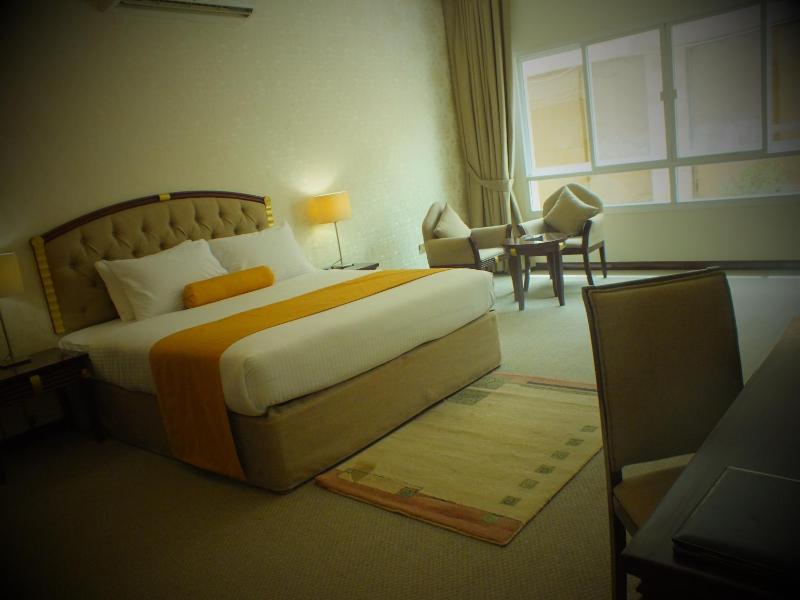 Executive Suite image 2