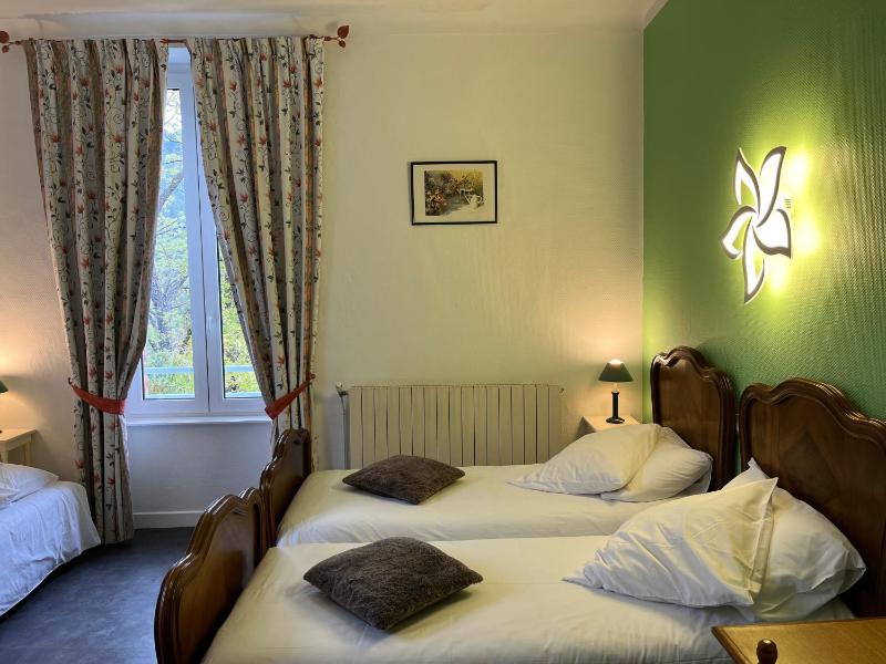 Comfort Triple Room image 1