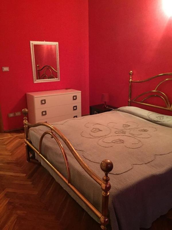 One-Bedroom Apartment image 3
