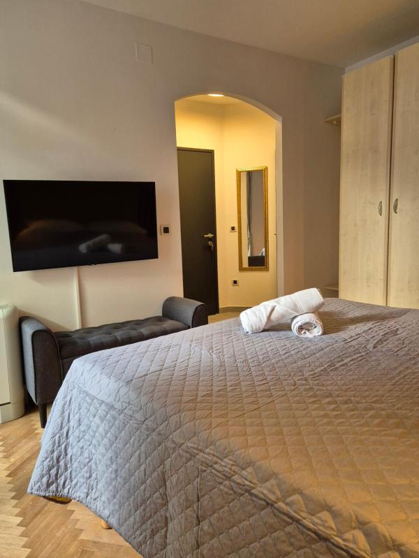 Two-Bedroom Apartment (4 Adults + 2 Children) image 4