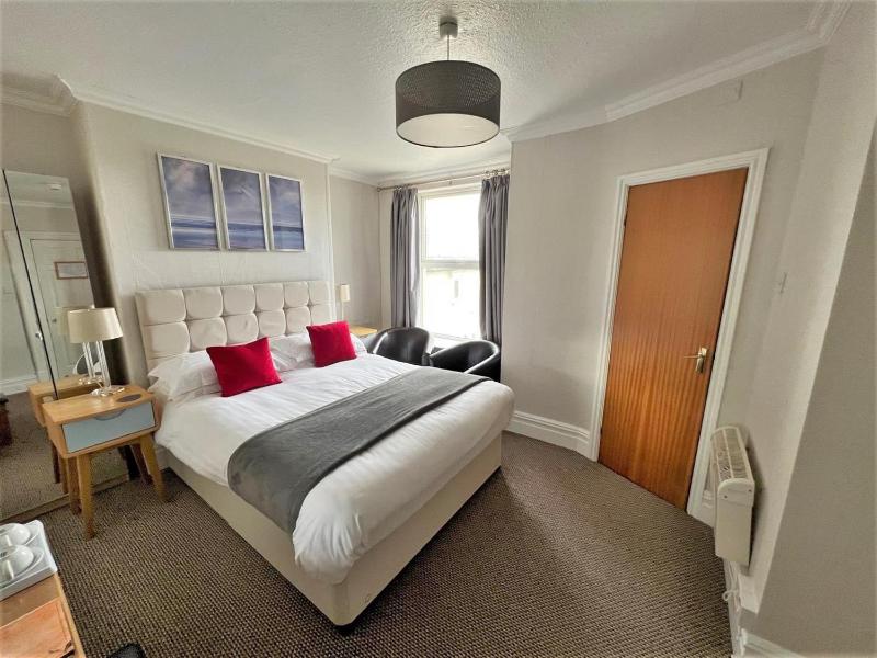 King Room - First or Second Floor image 1