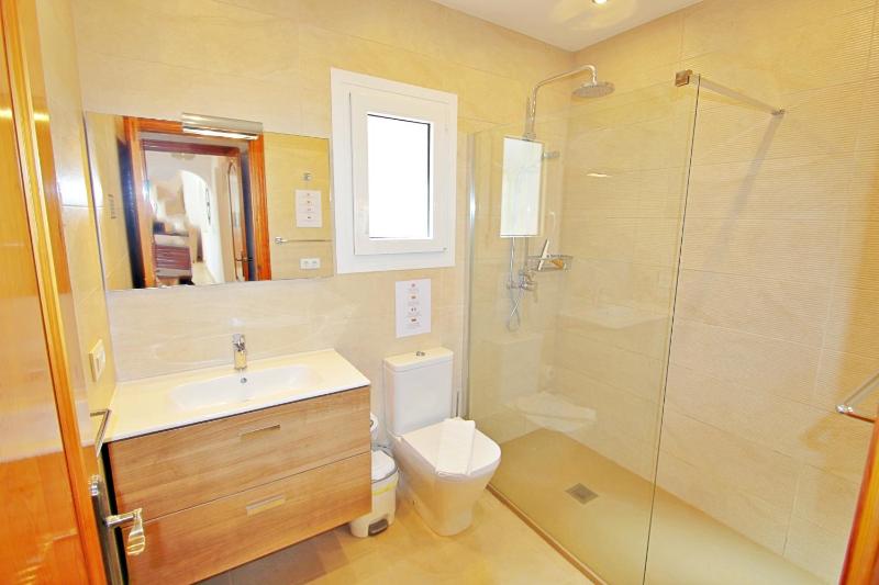Alldo - hill side with private pool in Moraira - image 13