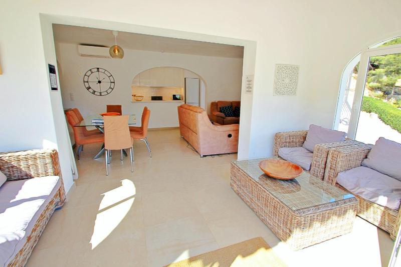 Alldo - hill side with private pool in Moraira - image 21