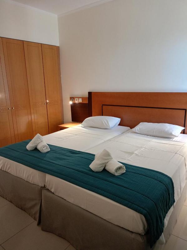 One-Bedroom Apartment with Sea View (4 Adults) image 1