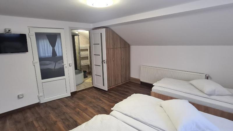 Two-Bedroom Apartment with Garden View image 1