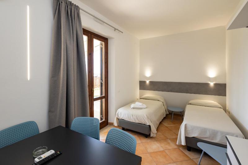 Two-Bedroom Apartment with Sea View image 4