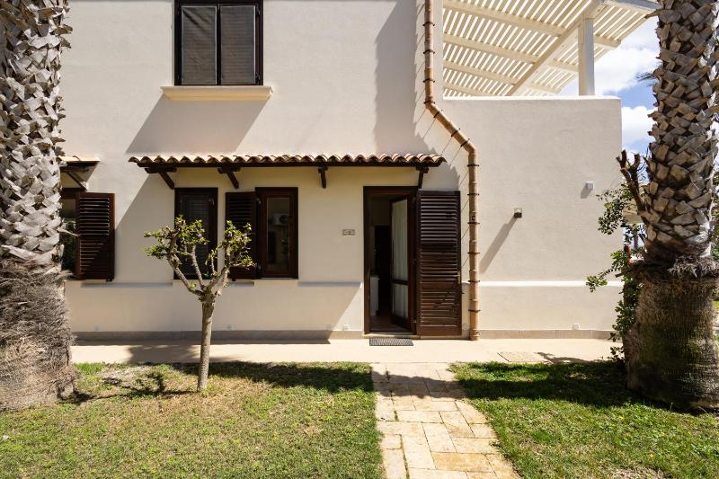 Two-Bedroom Apartment with Sea View image 2