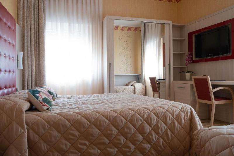 Triple Room image 1
