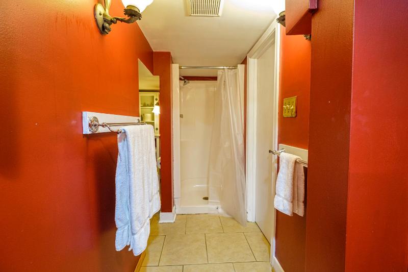 Deluxe Double Room with Shower image 2