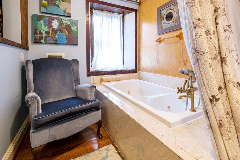 Deluxe Double Room with Spa Bath  image 4