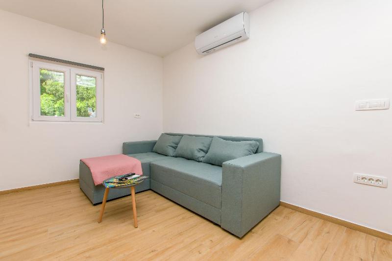 Apartment Petea - image 19