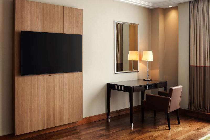 Classic, Guest room, 2 Twin/Single Bed(s) image 3