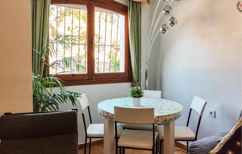 Nice Home In Orihuela Costa With Wifi - image 10