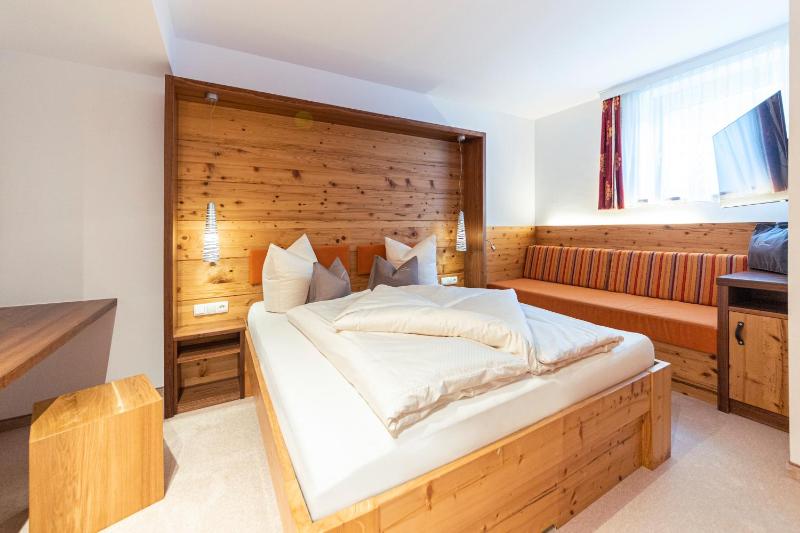 Two-Bedroom Apartment with Balcony - Top 2 image 2