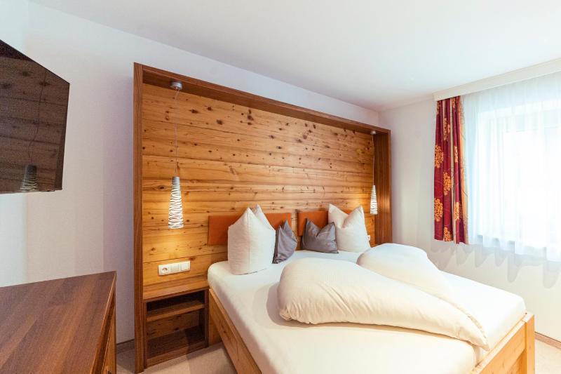 Two-Bedroom Apartment with Balcony - Top 2 image 3