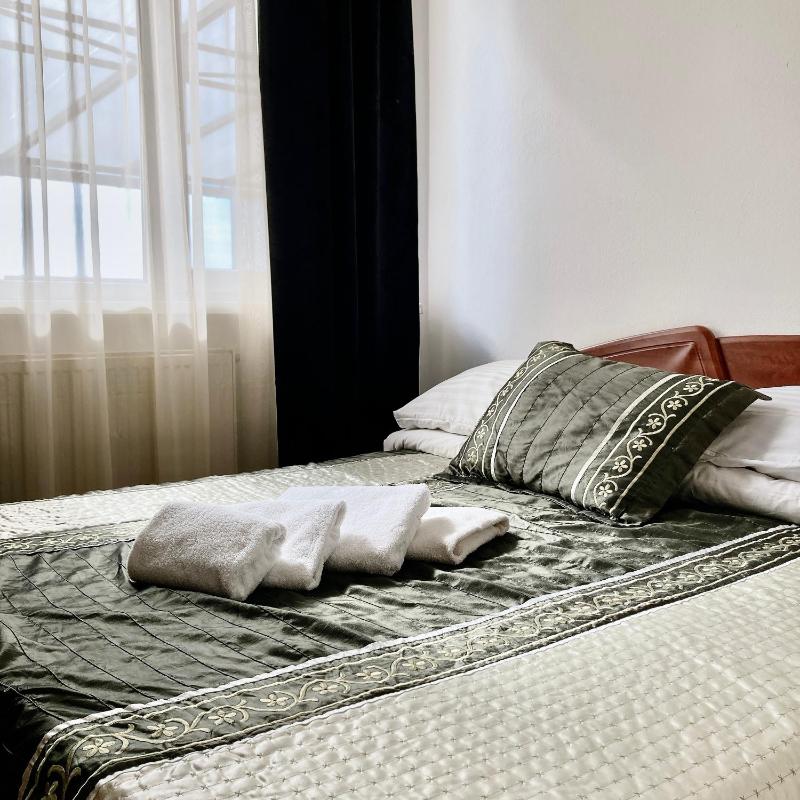 Standard Double Room image 1