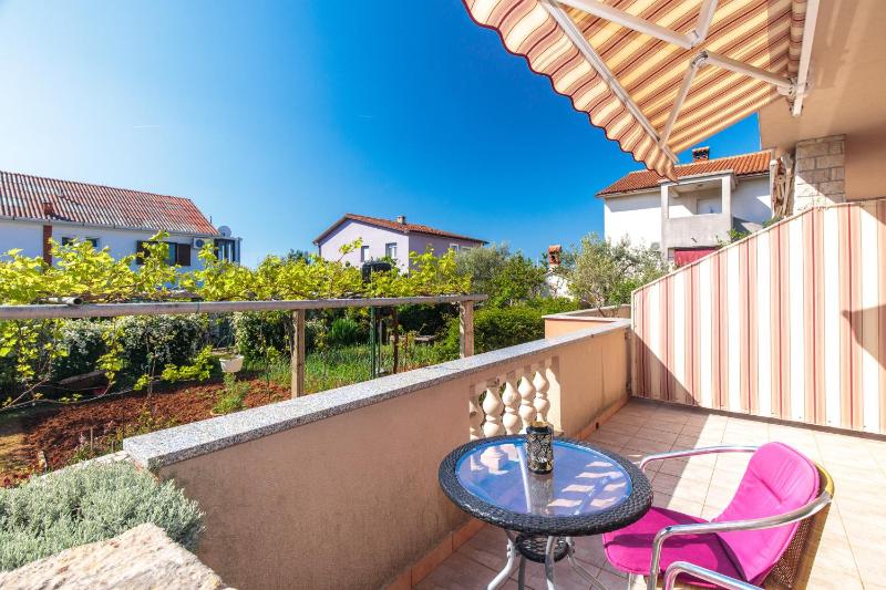 Apartment with Garden View image 4