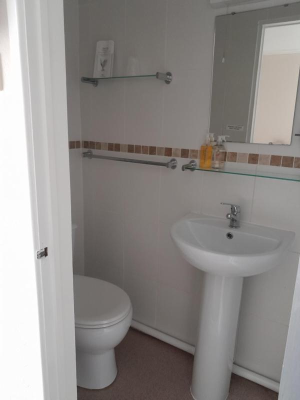 Budget Double Room image 2