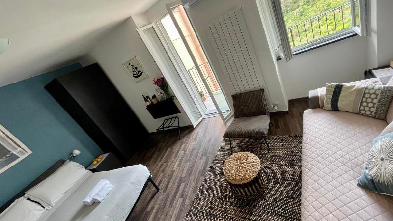 Superior Double Room image 3