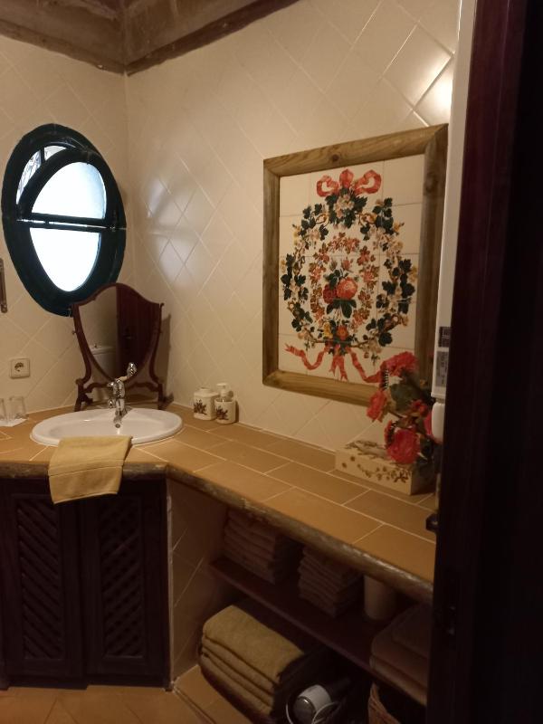 Double Room with Private Bathroom image 4