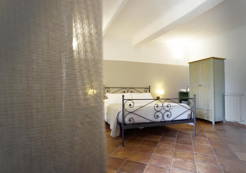 Superior Triple Room with Sea View image 3