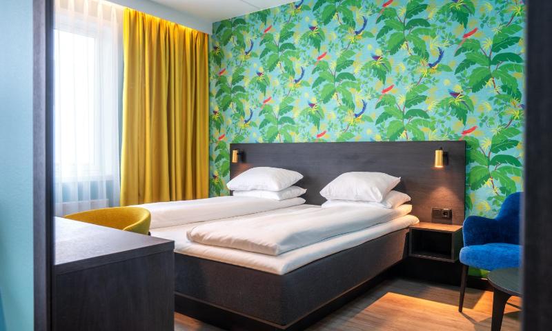 King Room - Disability Access image 1