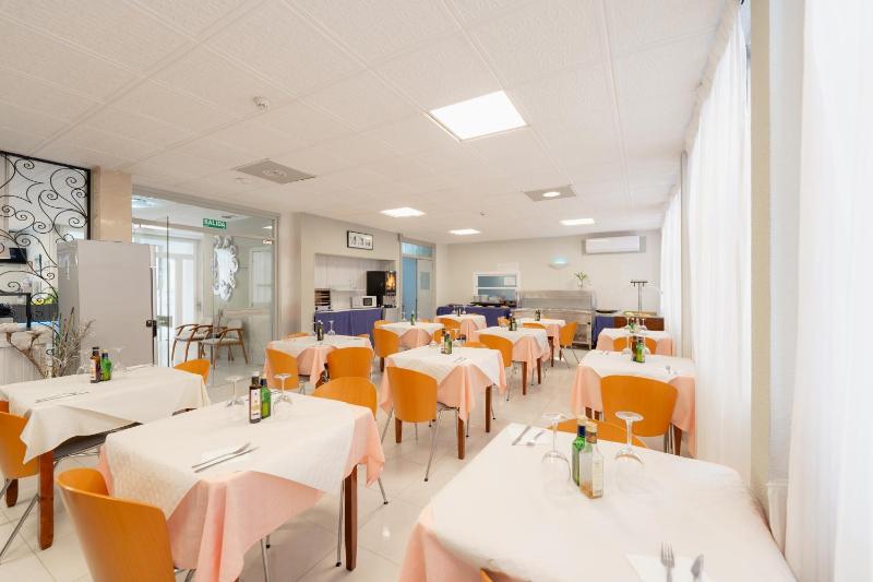 Hotel Santa Faz TRG - image 12
