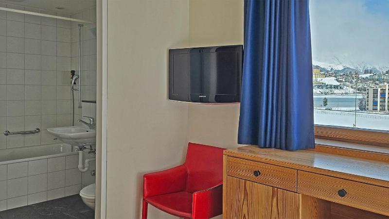 Standard Single Room image 3