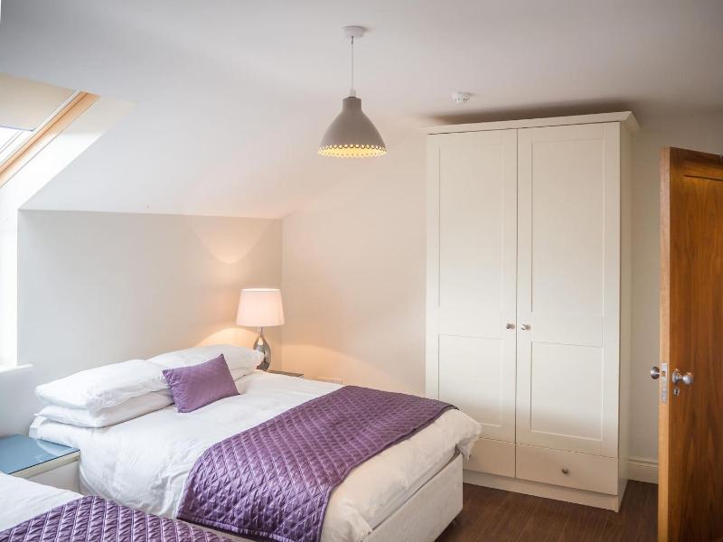 Carraroe Apartment - image 11