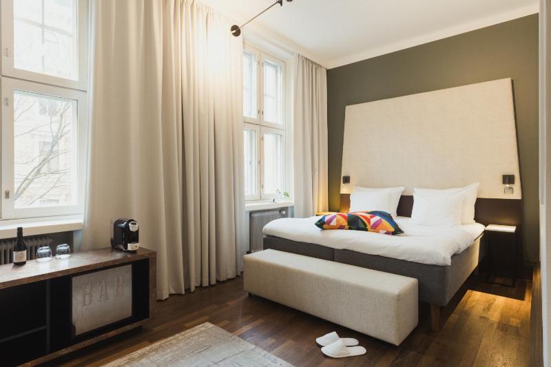 Superior Double or Twin Room image 3