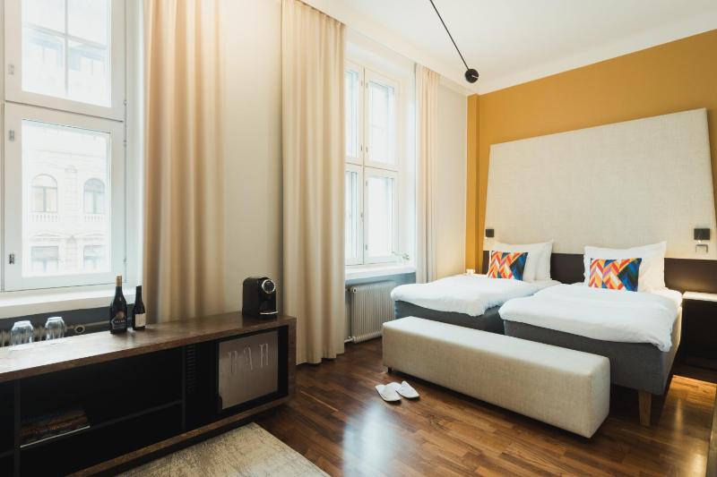 Superior Double or Twin Room image 4