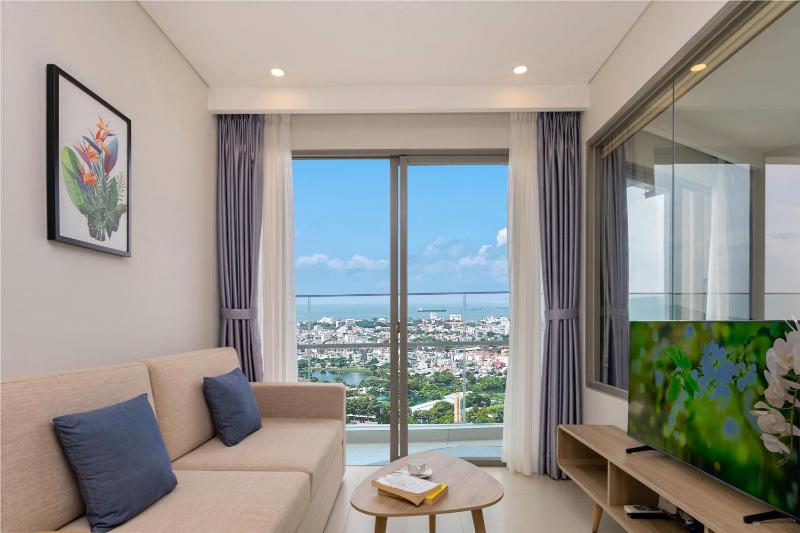 LUX CONDOTEL - The Song Vung Tau - image 1