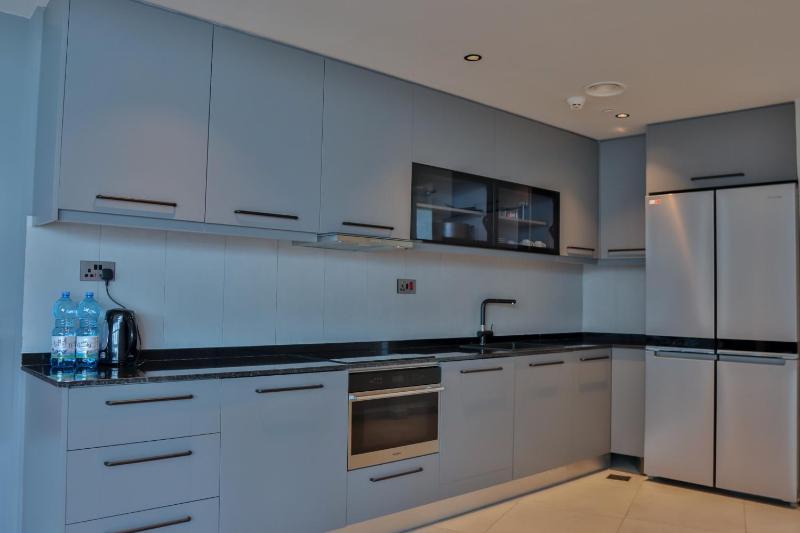 J 22 Residence - image 12