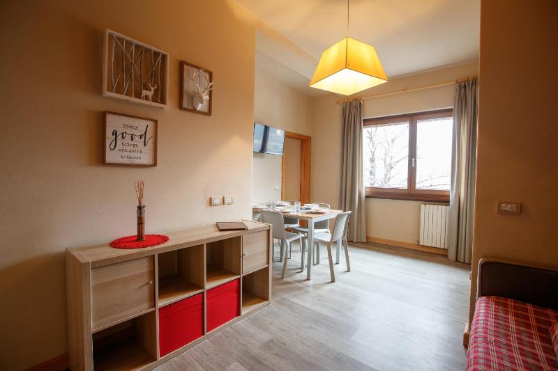 One-Bedroom Apartment image 1