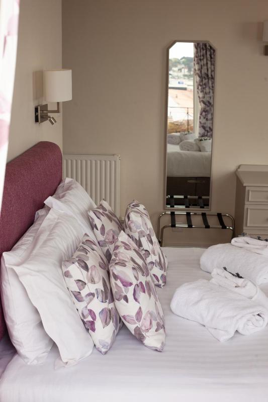Standard Double Room with Sea View image 4
