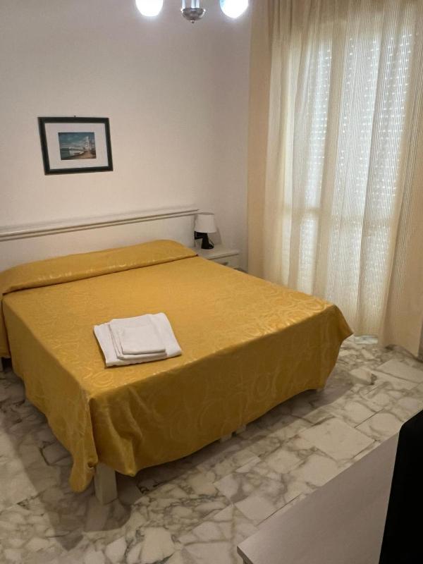 Double Room with Balcony image 1