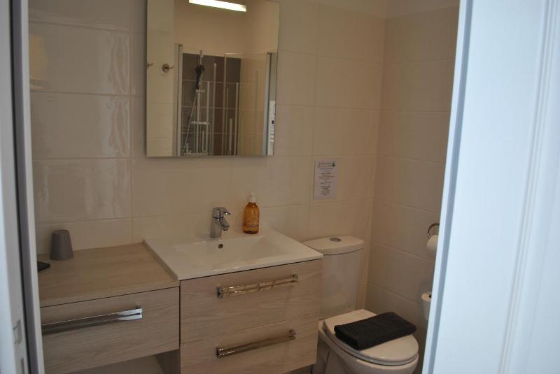 Superior Double Room image 3