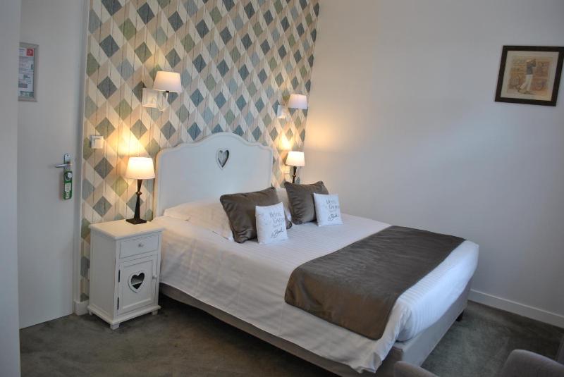 Superior Double Room image 1