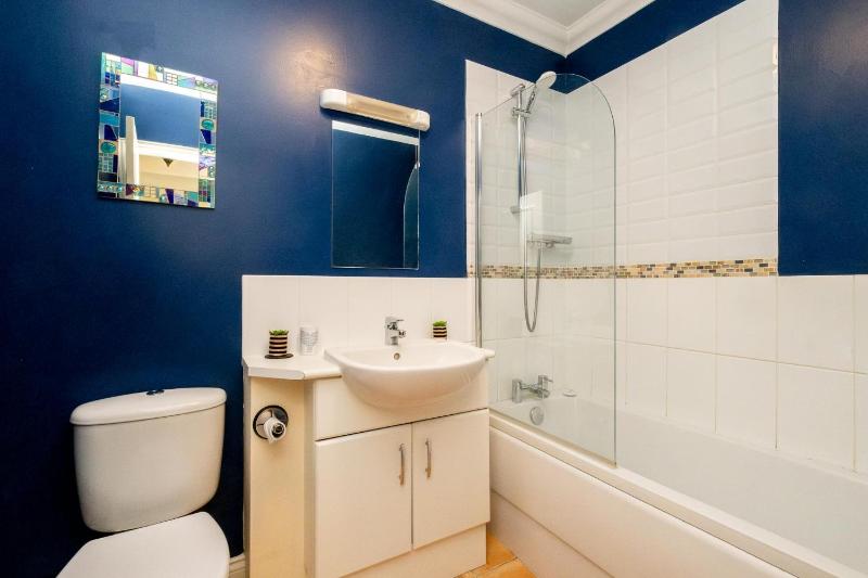 Three-Bedroom House image 3