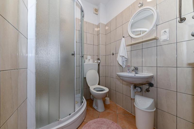 Sobe Juroš - image 10
