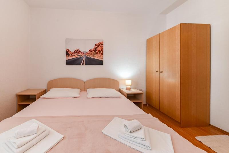 Sobe Juroš - image 32