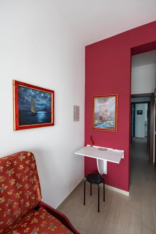 PalerMonAmour Art Gallery Suite - image 13