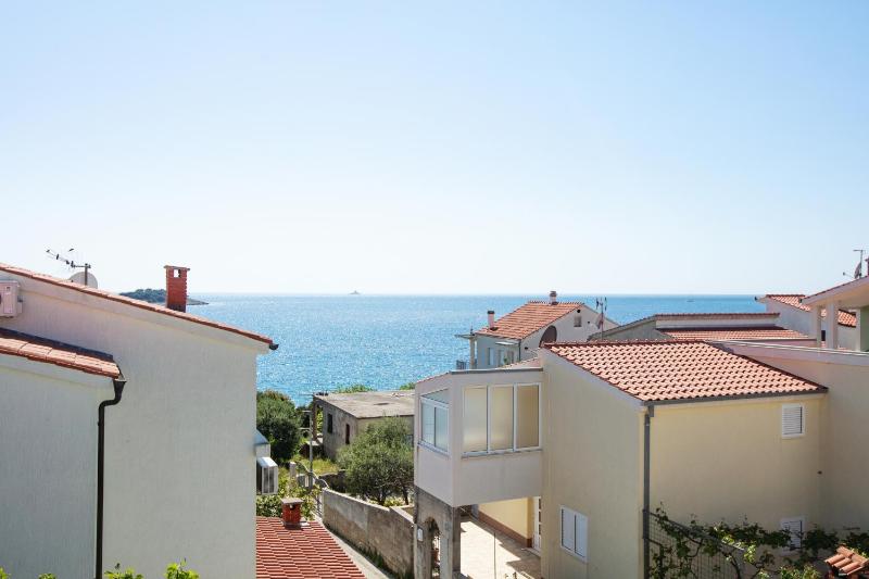 Two-Bedroom Apartment with Terrace and Sea View image 3